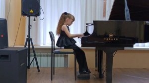 Кривова Алиса. Б.Берлин Пони "Звездочка"