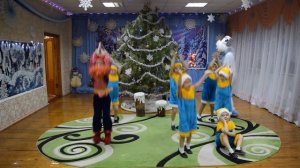 "Гномики" танец на новый год в детском саду