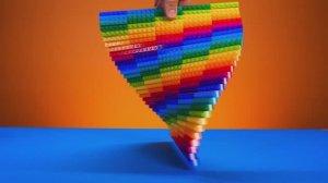 LEGO строит то, что ломает логику