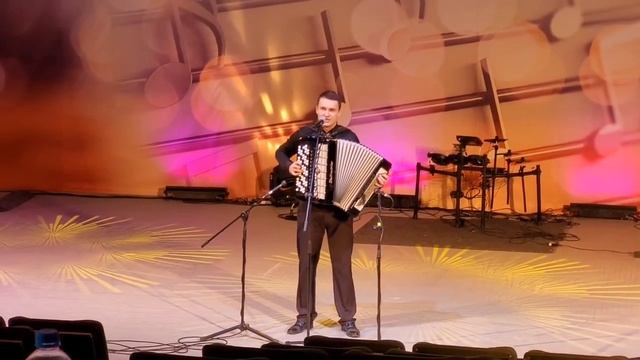 Хлеб всему голова - Сергей Хадыкин смотреть онлайн