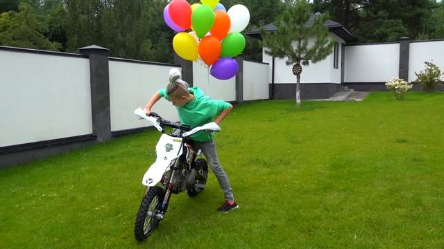 УГРОБИЛ новый Пит-БАЙК! 🔨 Broke a new pit bike... смотреть онлайн