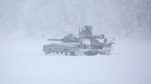 Танки Т-80БВМ уничтожили минометные расчеты ВСУ. Лучшее видео из зоны СВО