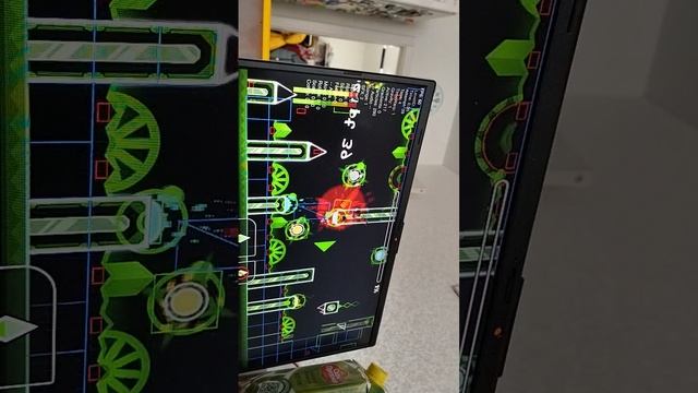 играю в ГД в разные уровни смотреть онлайн