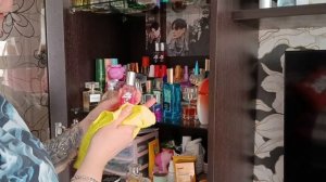 УБОРКА В СВЯТАЯ СВЯТЫХ / ГРЕМЛЮ ФЛАКОНЧИКАМИ / ВЫБИРАЮ АРОМАТИКИ