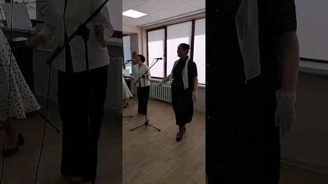 Ну что тебя так тянет танцевать( я на подпевке и подтанцовке)