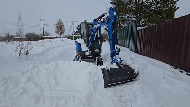 Rippa R32 уборка снега ковшом