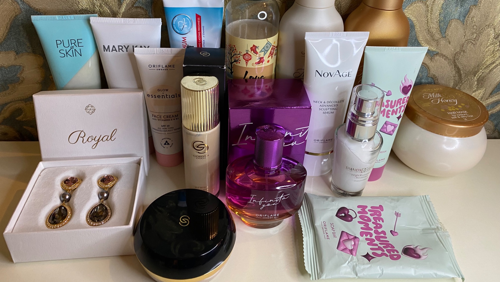 Открываю новенькое🧴🌸 смотреть онлайн