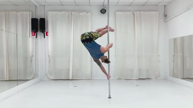 Акробатика с Игорем Ирхиным смотреть онлайн