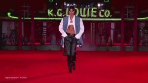 Показ коллекции Alexander Wang Fortune City осень-зима 2022-2023