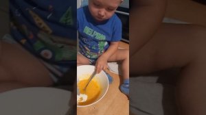 Манник с мамой🥮 НЯМ-НЯМ🍭🫖🍫