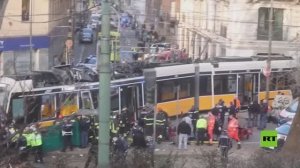 مقتل شخص وإصابة 40 آخرين إثر انحراف ترام عن مساره في وسط مدينة ميلانو