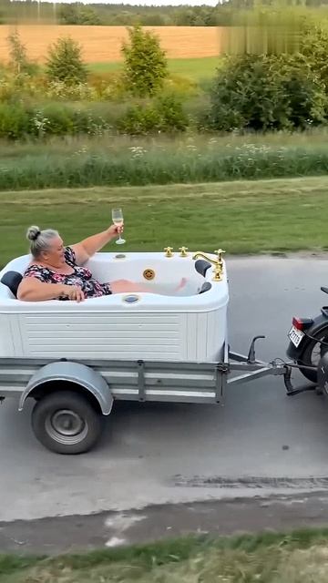 Дед купил Бабке ЛУХАРИ джакузи