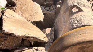 Строительство, дробление щебёнки