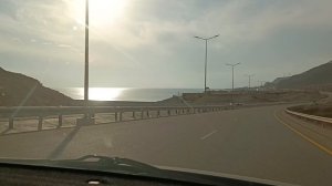 А слева уже море!