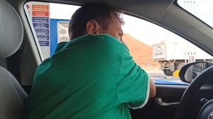 На Оманской заправке!