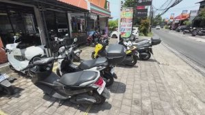 Беженец🇮🇩Бали. СОВСЕМ ДВИНУЛСЯ! ДЕЛАЮ ЭПИЛЯЦИЮ😬😄! АРЕНДУЮ ПРИКОЛЬНУЮ ЭЛЕКТРОТАЧКУ WULING AIR.