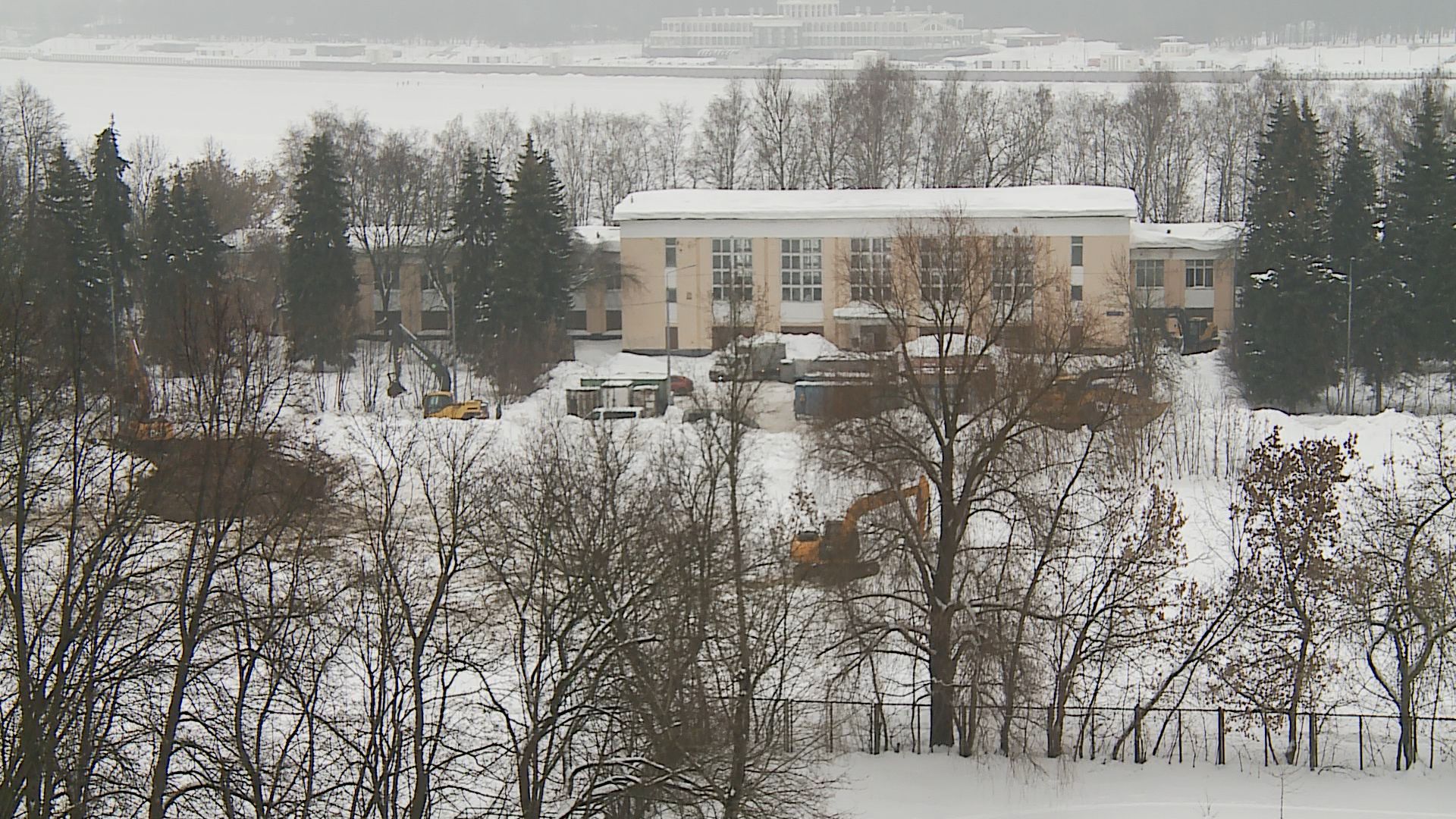 28.02.2026 Начат снос стадиона "Трудовые резервы" в Тушино смотреть онлайн