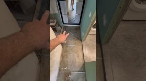 Стяжка под Керамогранит из плиточного клея. Как выставить по уровню маяки