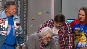 СМЕШНОЙ МОМЕНТ В УРАЛЬСКИХ ПЕЛЬМЕНЯХ ЧАСТЬ 21