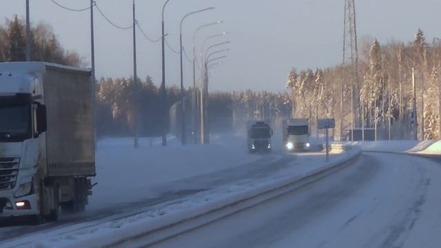 Попал в снежный шторм  Платная дорога зимой  Боковая выгрузка