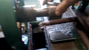 Растачиваю до КМ4 и дорабатываю пиноль задней бабки станка 1Е61М.