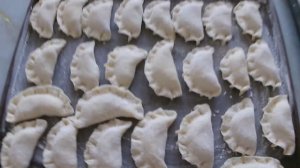 Рецепт. Хотела рыбные пельмешки, а получились мини чебуречки. Кулинарим с Людмилой..