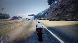 скачка, работа в такси в GTA5, забирается на поезд в GTA5