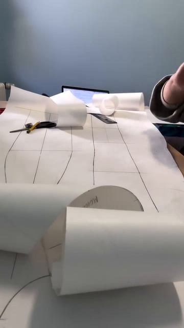 Обычный день конструктора одежды