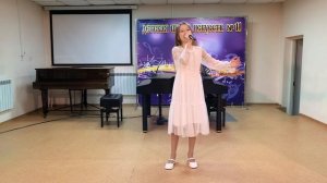 Солдатова Милана, г. Волгоград, 13 лет - песня  " Россия" автор сл и муз А. Петряшева