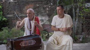 Джаганнатх останавливает свою колесницу. Мадхавананда  прабху. Школа Бхакти, 2025