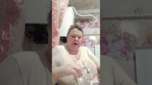 ОНА ЛЕГЛА И ЛЕЖИТ,ЖДЕТ ГОТОВОГО УЖИНА!!!!