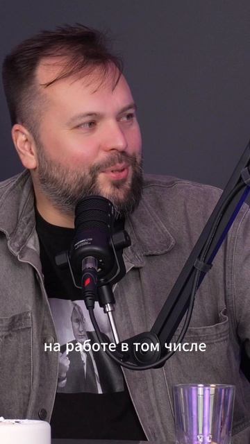 Костя Придыбайло пишет книгу? О чем она?