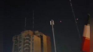 Тысячи иранцев вышли на улицы Тегерана в поддержку властей Республики несмотря на взрывы