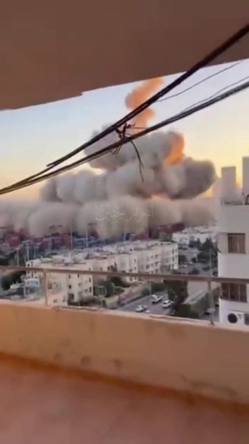 Прилет иранской ракеты в израильской Хайфе.