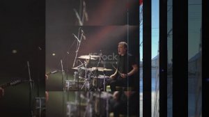 И обещает © Copyright: Бронислав Сычёв, 2026 Свидетельство о публикации №126030102993