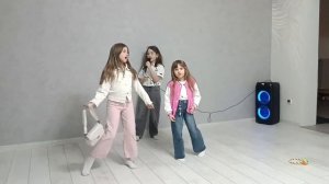 голубые глаза