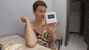 Вот чем от меня ВОНЯЕТ на самом деле! Распаковала свой ДОРОГОЙ ПОДАРОК к 8 марта) Вован ВОРЧУН Влог