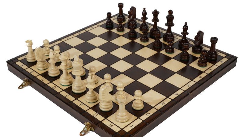 Микс , шахматы и танки.