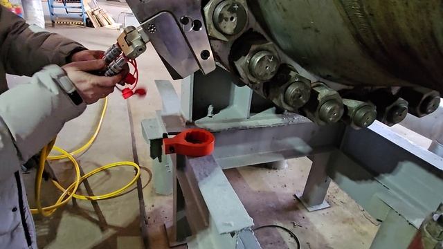 «Гидроключ» WREN для крупной гайки S115, пуск и проверка в работе. Часть 2. смотреть онлайн