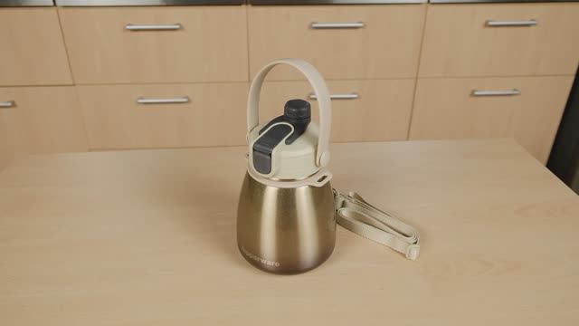 Tupperware Moscow | Термос «Спутник» (1 л) с ручкой, золотой