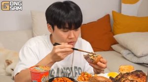 Мукбанг домашние бургеры Еда на камеру