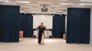 "А за окном то дождь,то снег...😃".У нас сегодня дождь.