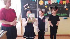 Буктрейлер " Время читать" книги О. Лукас " Весна- время кошек"