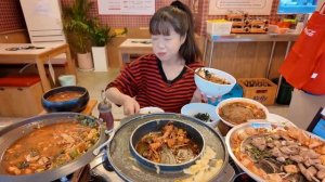 Мукбанг огромная порция в кафе Еда на камеру