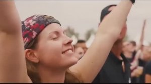 Песни Музыка слушать бесплатно лучшая подборка музыкальных хитов года 2026 Яндекс MUSIC Music