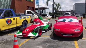 МУЛЬТИКИ ПРО МАШИНКИ. МОЛНИЯ МАКВИН И ПУТЕШЕСТВИЕ НА ПОЛНОМ ГАЗУ. ТАЙНЫЕ СОКРОВИЩА СКОРОСТНОЙ ПЕТЛИ