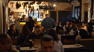 Атмосфера замковой корчмы Кумпяк. Традиционный белорусский ужин в трактире в Лидском замке.