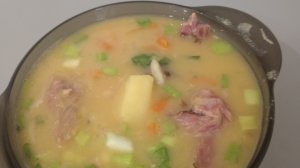 Гороховый суп (с копчёными рёбрами)