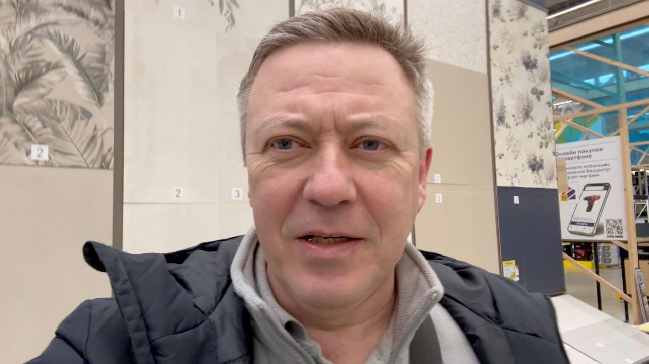 ЖИЗНЬ вне ОРХИДЕЙ- ищу такой же но с перламутровыми пуговицами  готовлюсь к делам НАПОЛЬНЫМ