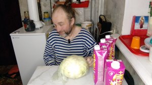 завтрак с Рыжулей. распаковка посылки и продуктов. мукбанг. обжор. еда на камеру. диета. шизофрения.